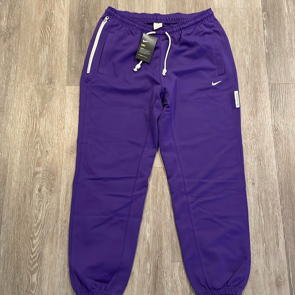 Nike Sweatpants